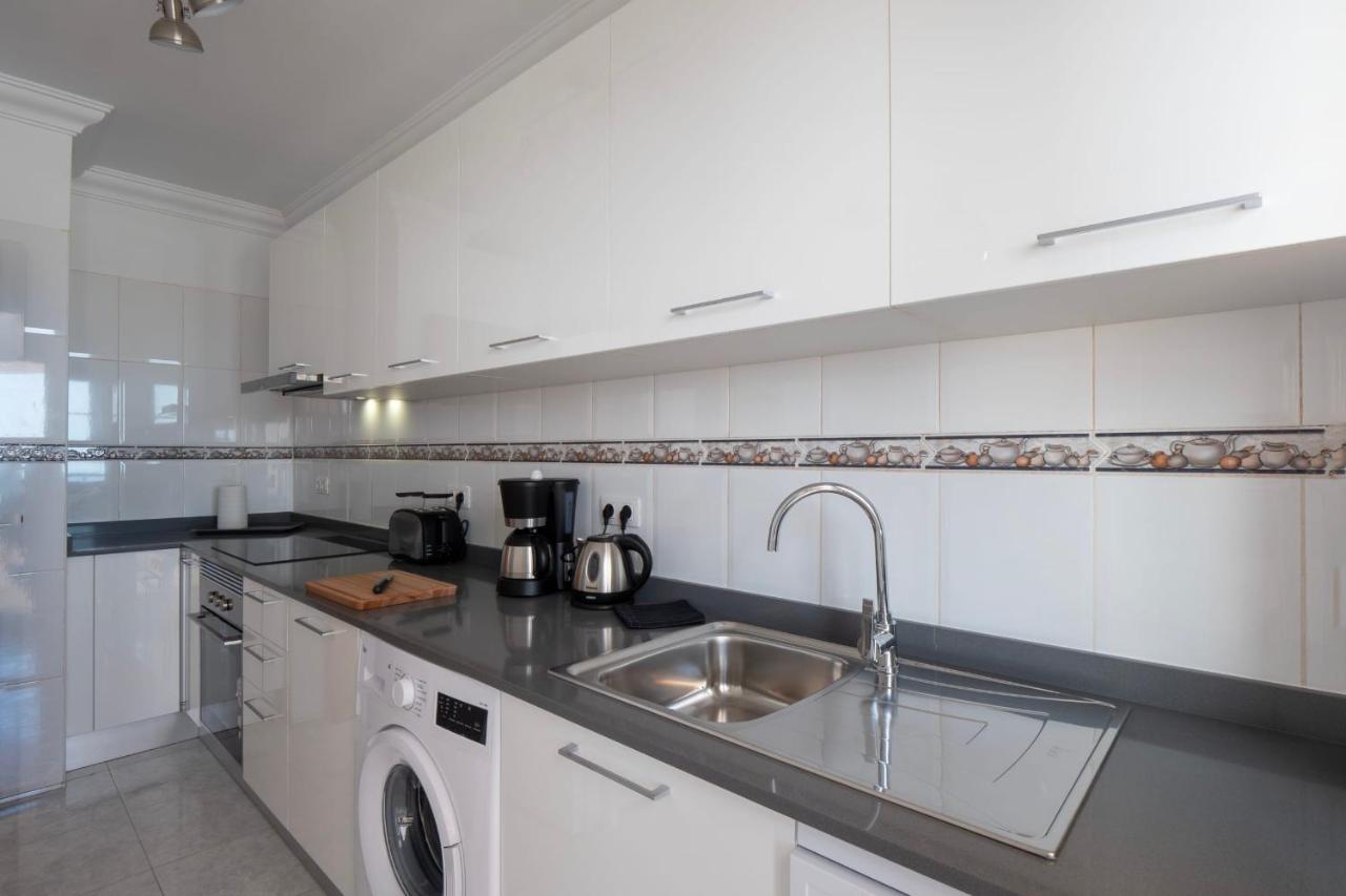 Comfortable And Modern Apartment Next To The Avenida Central In Tias Bagian luar foto