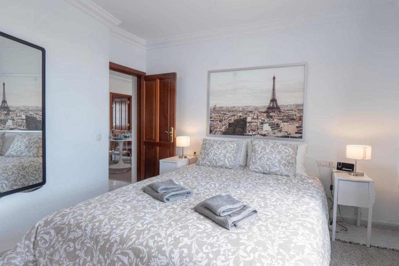 Comfortable And Modern Apartment Next To The Avenida Central In Tias Bagian luar foto