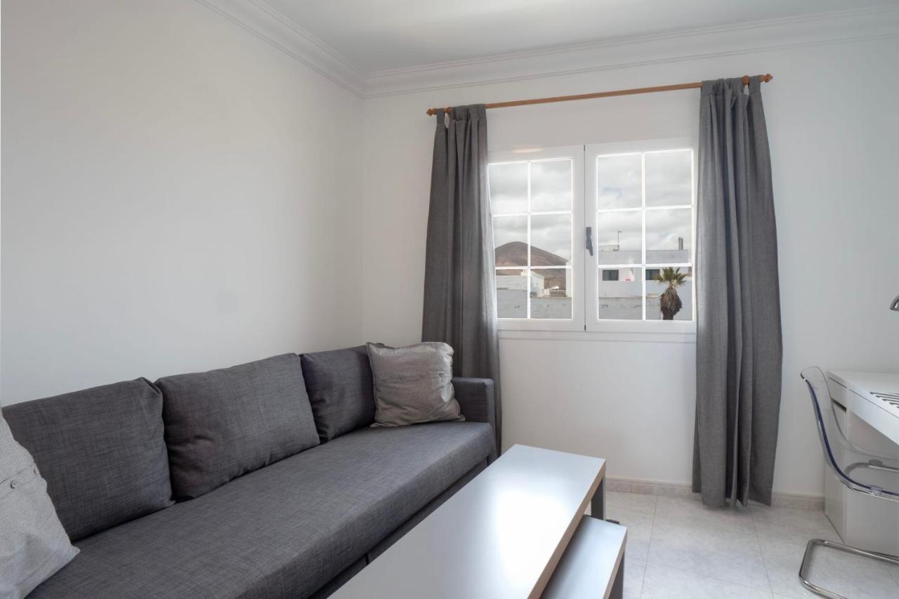 Comfortable And Modern Apartment Next To The Avenida Central In Tias Bagian luar foto